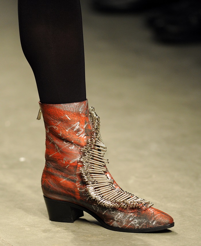 Best 2016 Runway Shoe Trends - Style On The Side